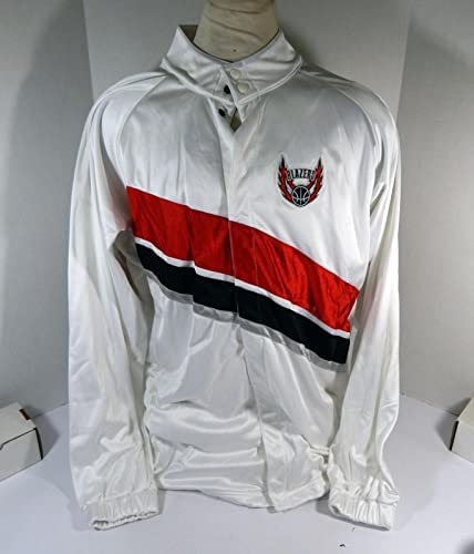 2000s Portland Trailblazers Game Issued White Warm Up jacket 2XL DP44903 – NBA Game Used post thumbnail image