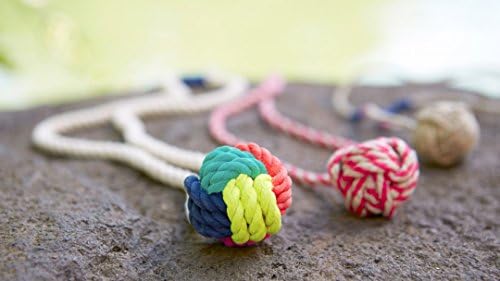 Make a Monkey’s Fist Knotted Necklace post thumbnail image